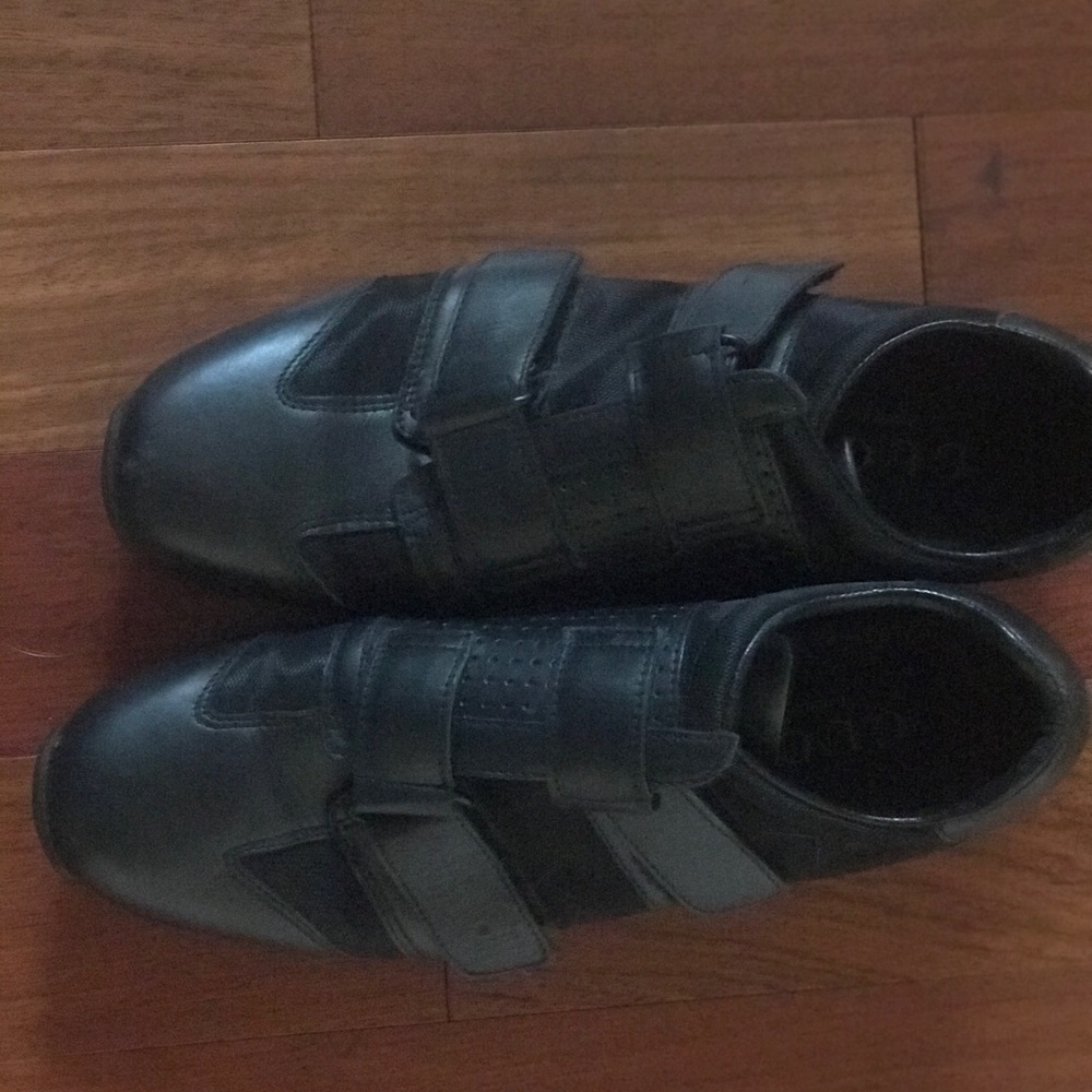 Gucci vintage leather sneakers black size 9B